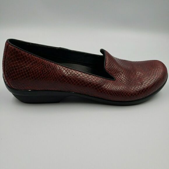 Dansko Womens Loafer Shoes Olivia Faux Snakeskin Leather Slip-On Loafer Size 38 - Picture 2 of 16
